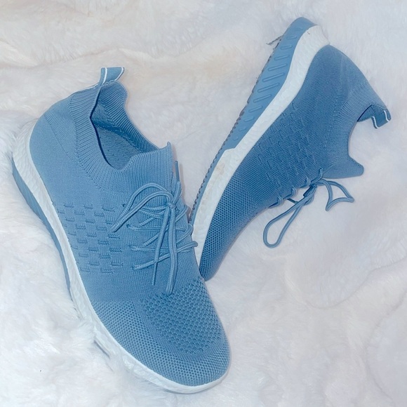 Danskin Women's Free Lace-up Blue Sneakers Size 10​ - Picture 2 of 9